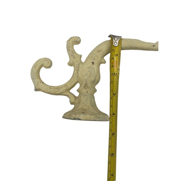 Vintage Ornate Wall 3 Hook Towel Robe Coat Hat Rack Whitewashed Cast Metal - Picture 4 of 10